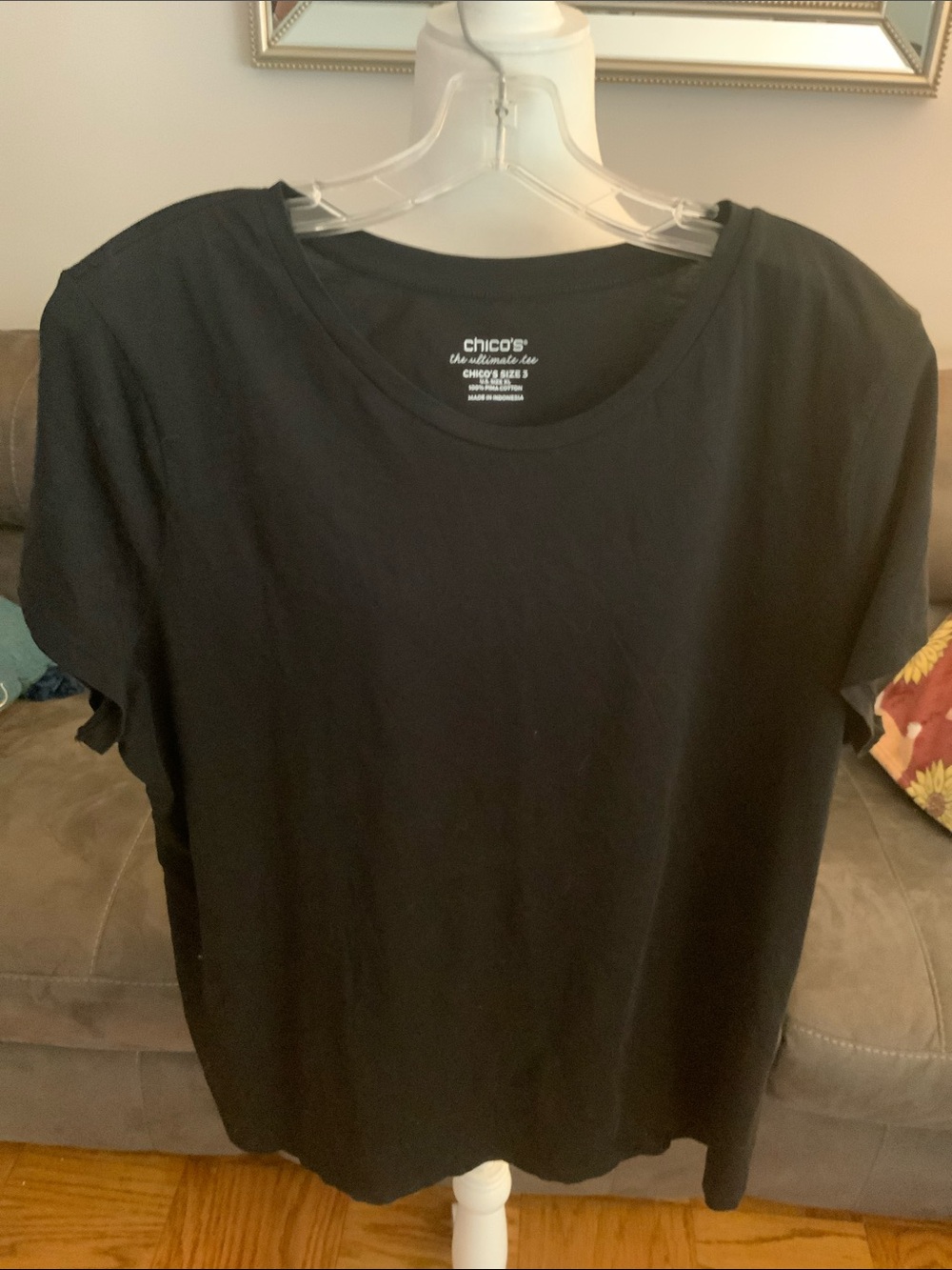 Chico's women’s Black Crewneck Short Sleeve Tee
